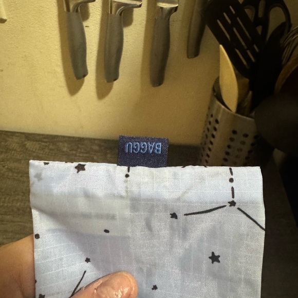 BAGGU Small 3D Pouch - Picture 3 of 4